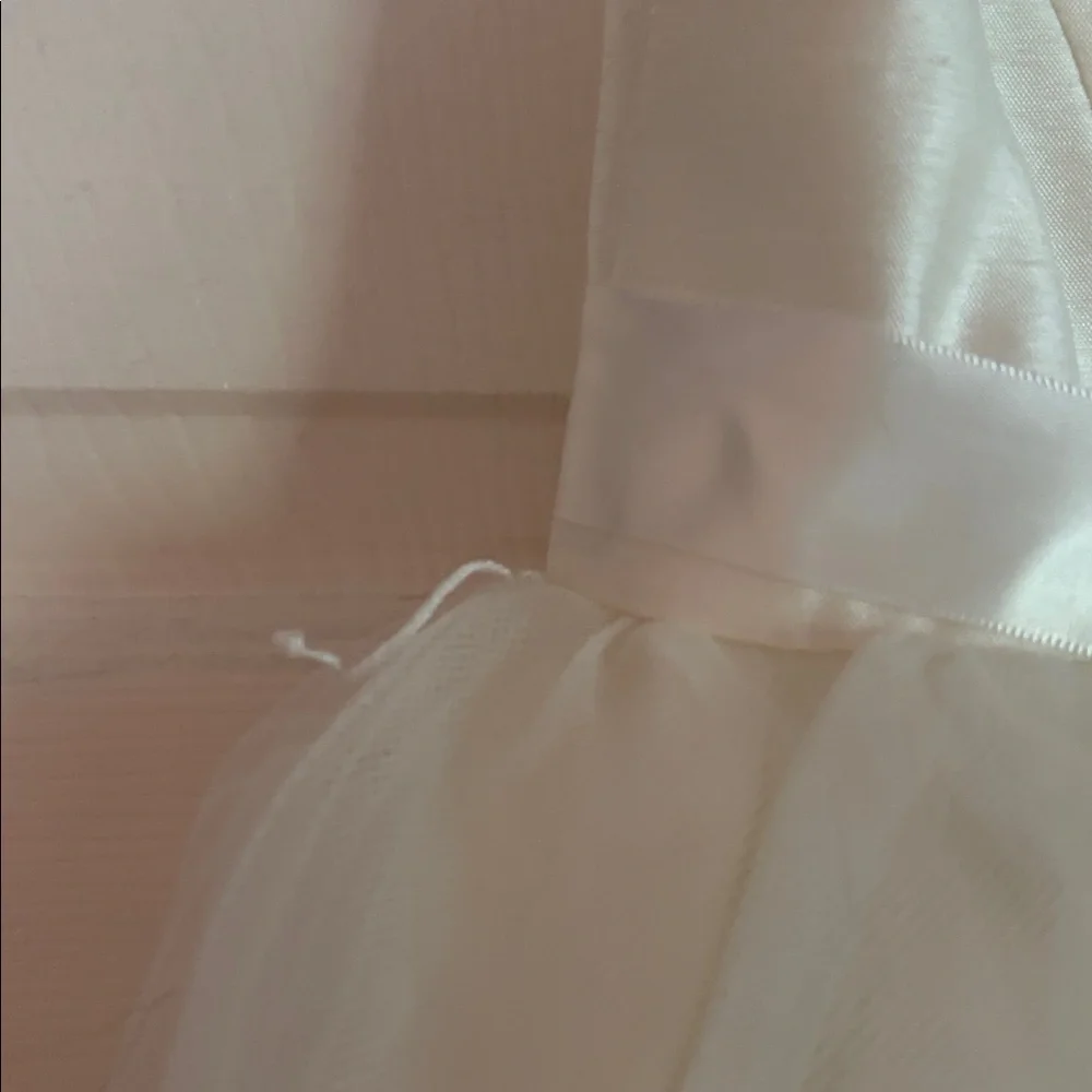 David’s Bridal Flower Girl Dress Ivory Size 4T - Picture 7 of 7